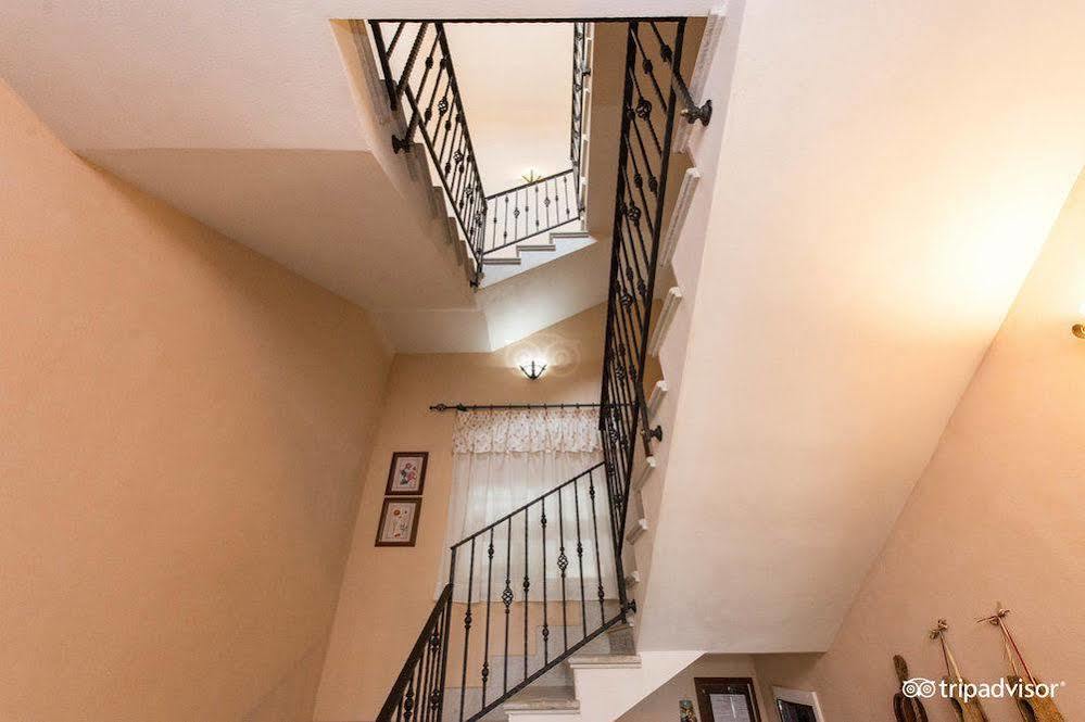 B&B L'Angolino Della Nonna 카스텔루치오 외부 사진